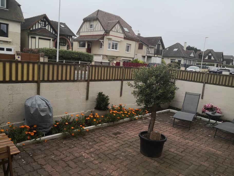 Spa Privatif Face Mer Riva Romantic & Spa Ouistreham Esterno foto