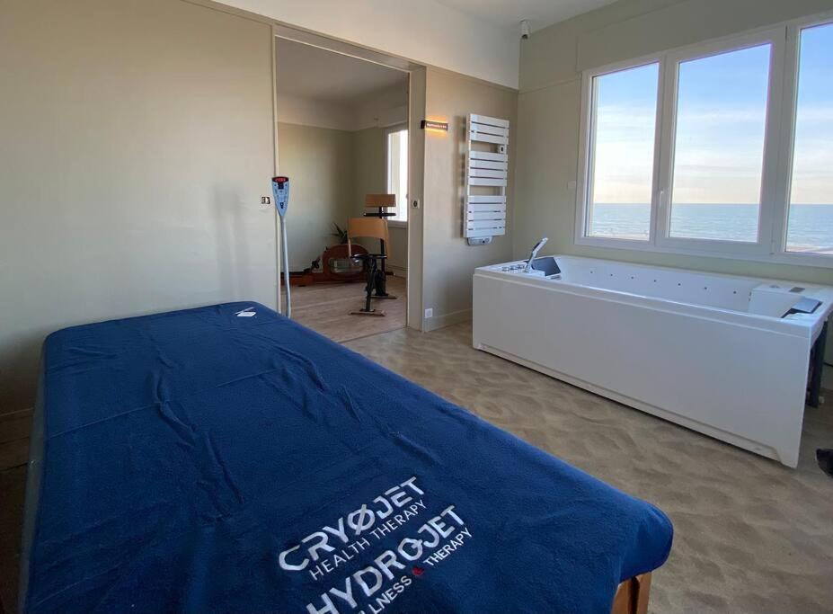 Spa Privatif Face Mer Riva Romantic & Spa Ouistreham Esterno foto