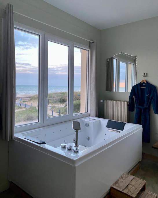 Spa Privatif Face Mer Riva Romantic & Spa Ouistreham Esterno foto